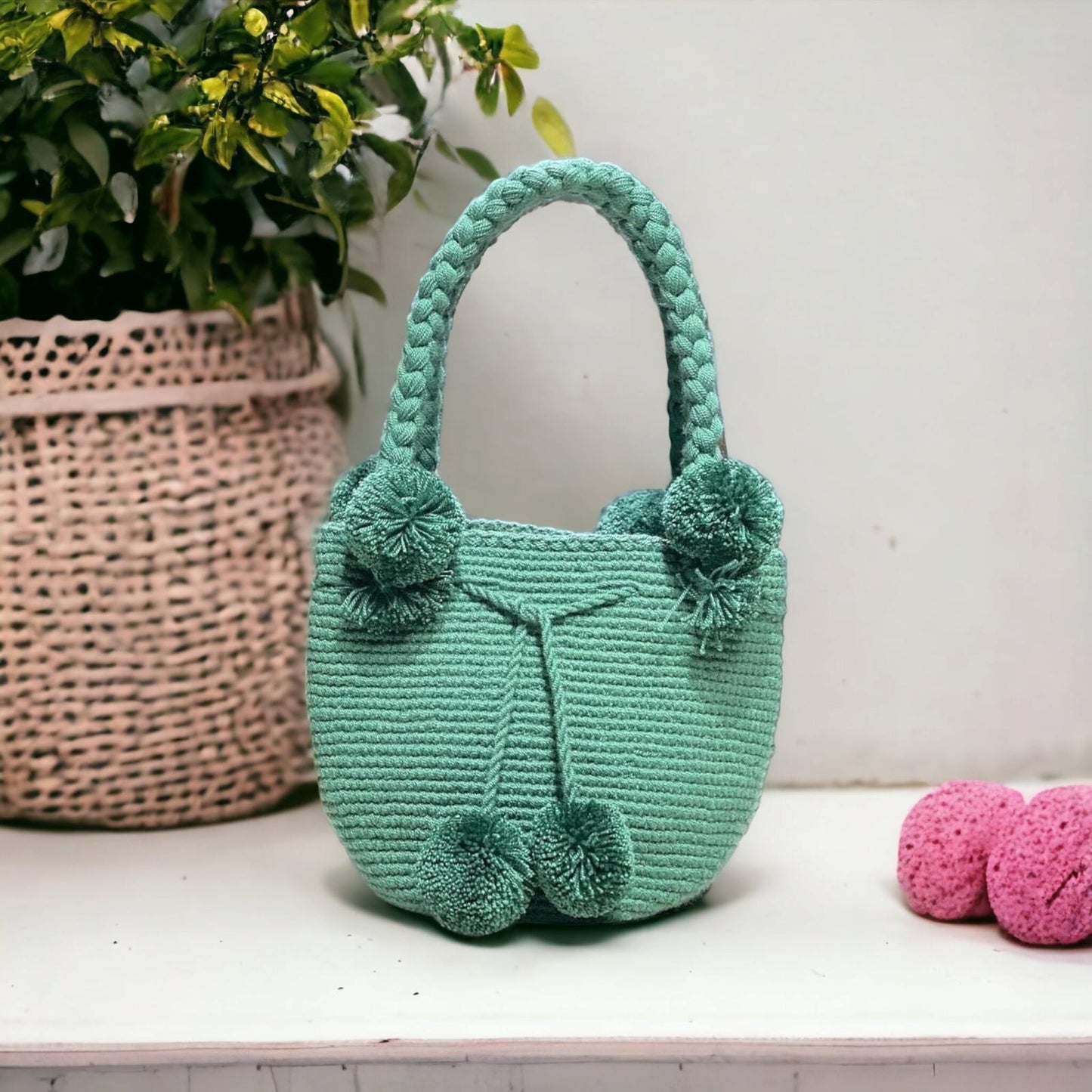 MOCHILA POMPONES s