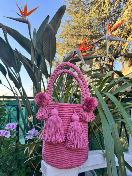 MOCHILA POMPONES “M”