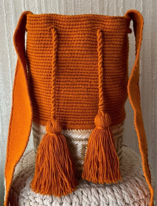 BORSA CON FONDO IN PAGLIA
